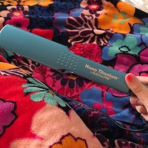 Babyliss Pro Flat Iron/Straightener